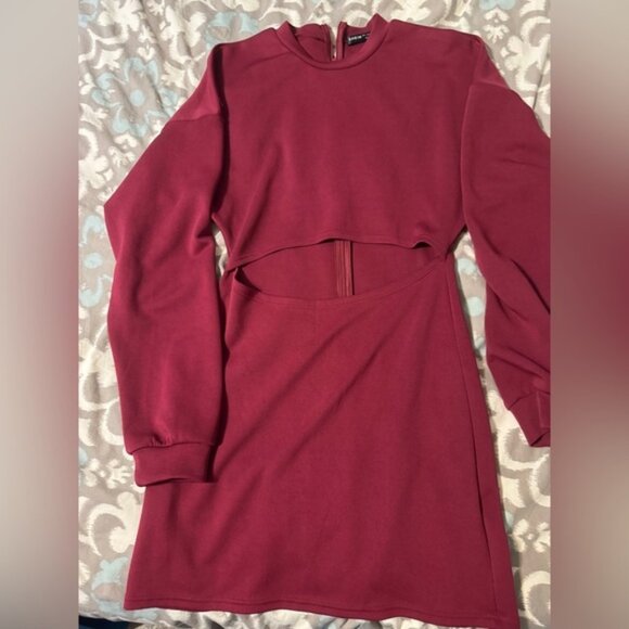 SHEIN Dresses & Skirts - Chic Cutout Long Sleeve Dress in Burgundy